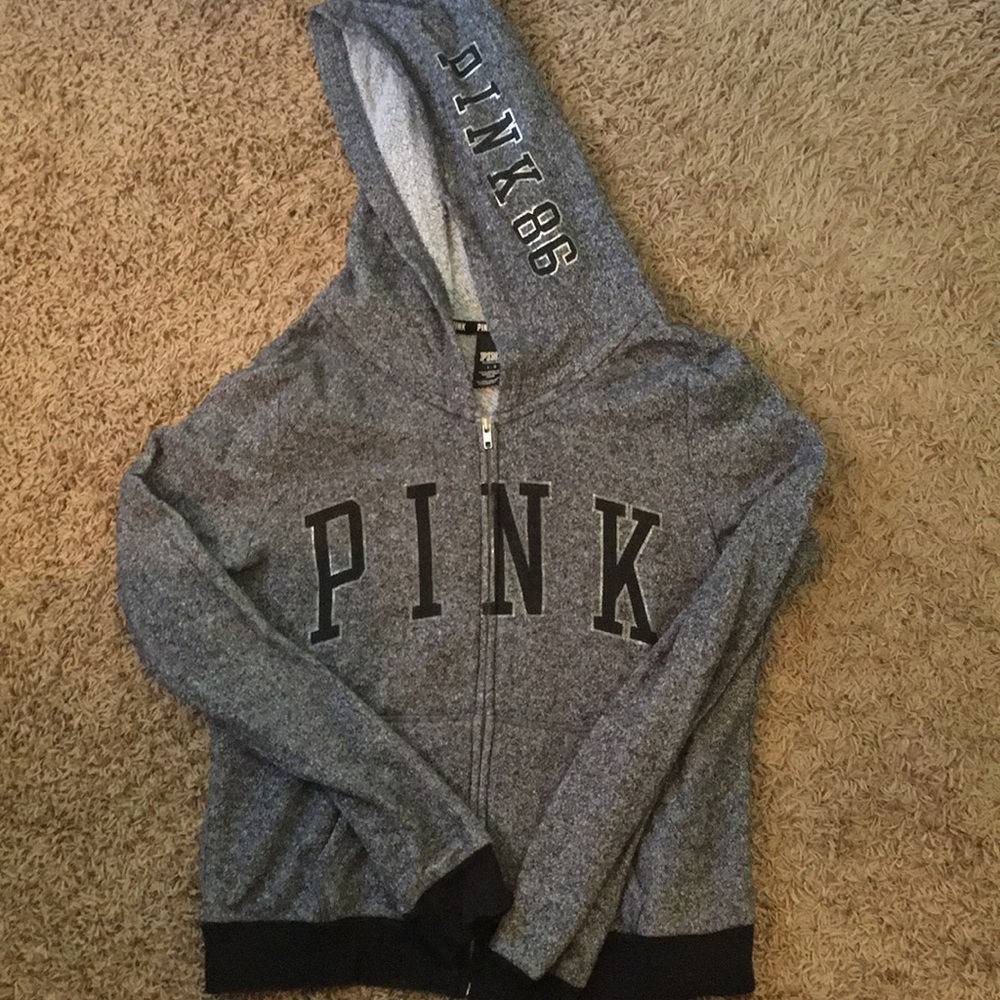 Women’s zip up sweatshirt